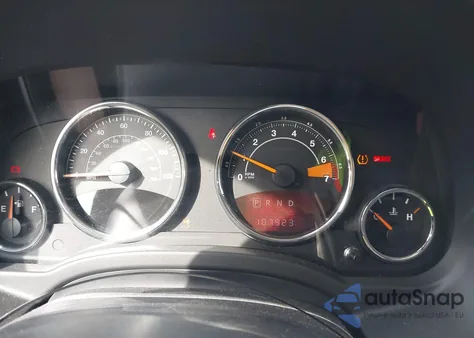 2015 Jeep Compass High Altitude Edition z USA, uszkodzony, nr VIN 1C4NJCEA8FD400816